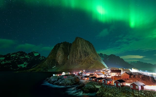 Lofoten Lodges for Northern Light